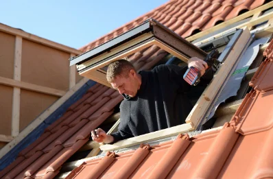 Pose de fenêtres de toit Velux à Lanvellec